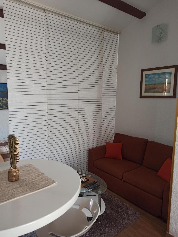 Adria Apartments พูลา ภายนอก รูปภาพ